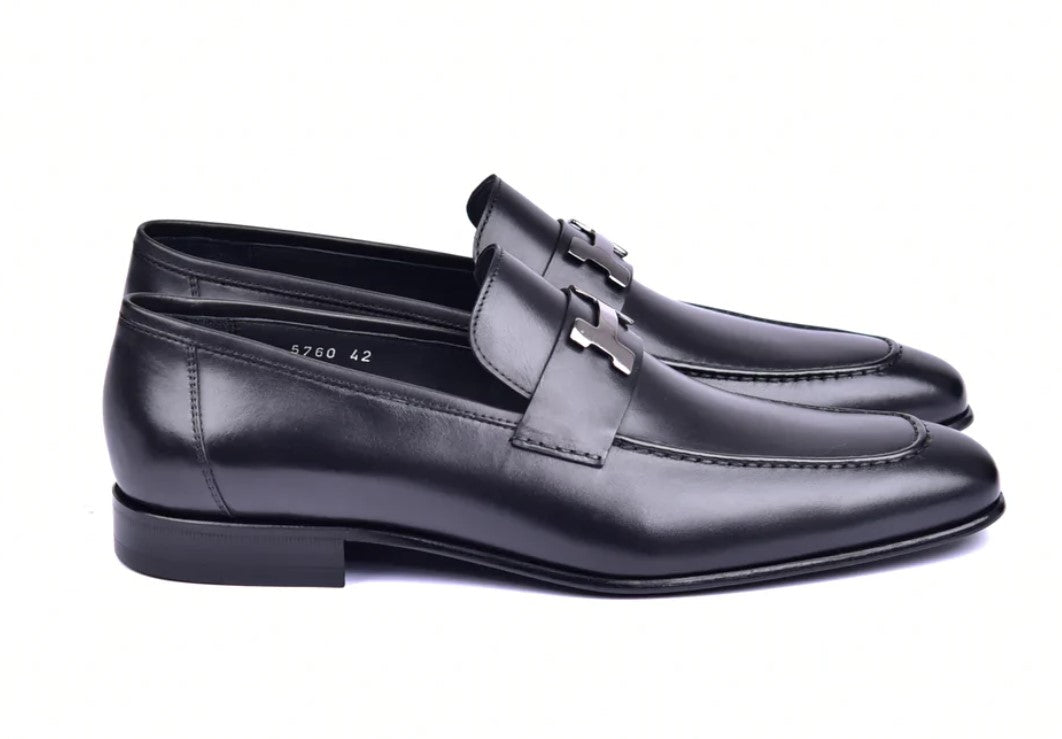 Corrente 5760 Burnished Calfskin Loafer - Black