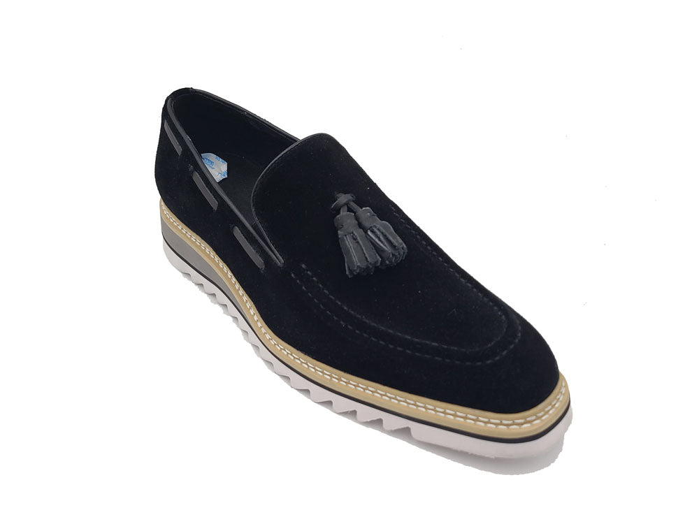 Carrucci Venetian Suede Loafer with Calfskin Tassel - Black