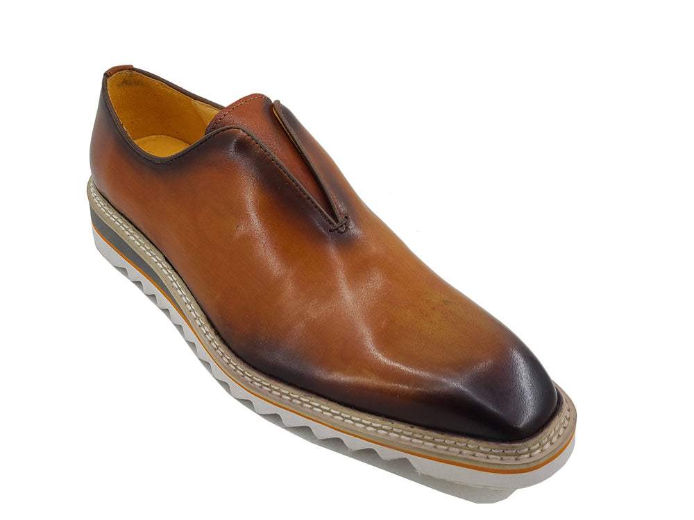 Carrucci KS550-08 Laceless Loafer with Contrast Color Sole - Cognac